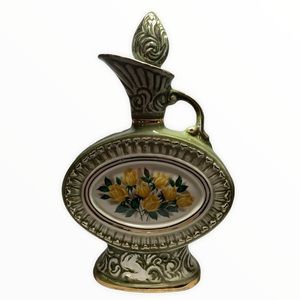 VINTAGE 1969 JAMES B. BEAM REGAL CHINA DECANTER BOTTLE w. original cork stopper